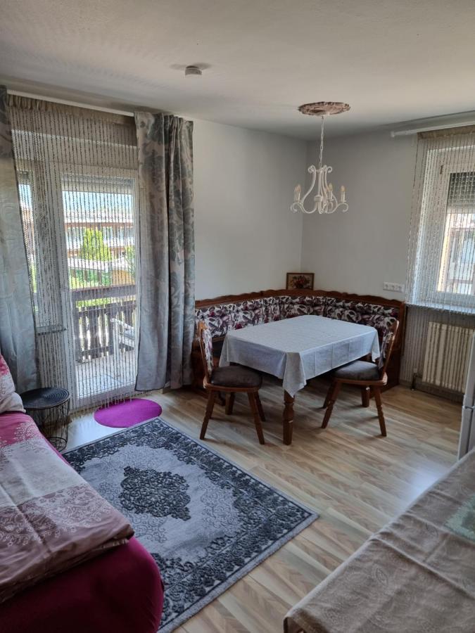 Ferienhaus Burgblick Treffen Kültér fotó