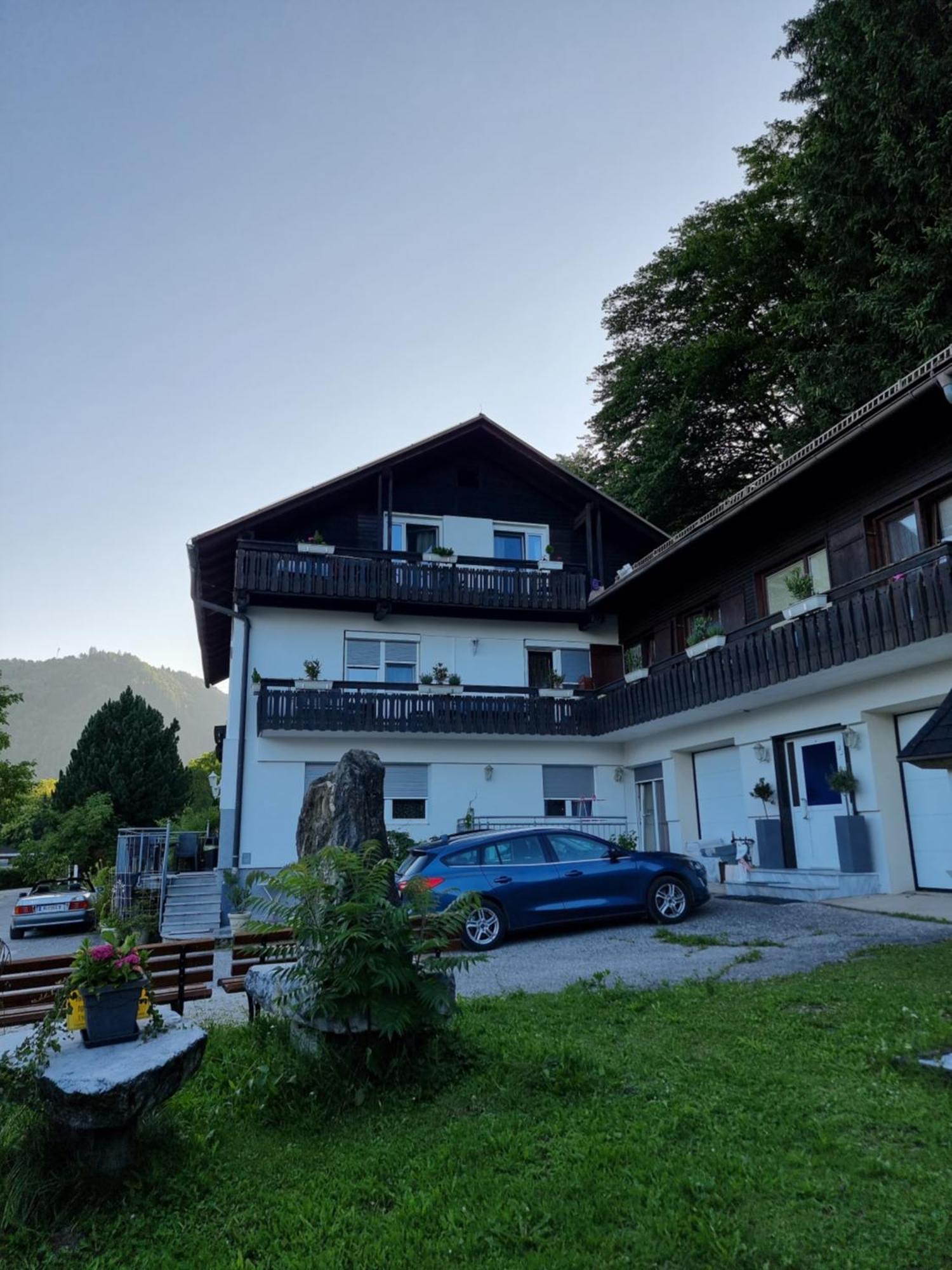 Ferienhaus Burgblick Treffen Kültér fotó