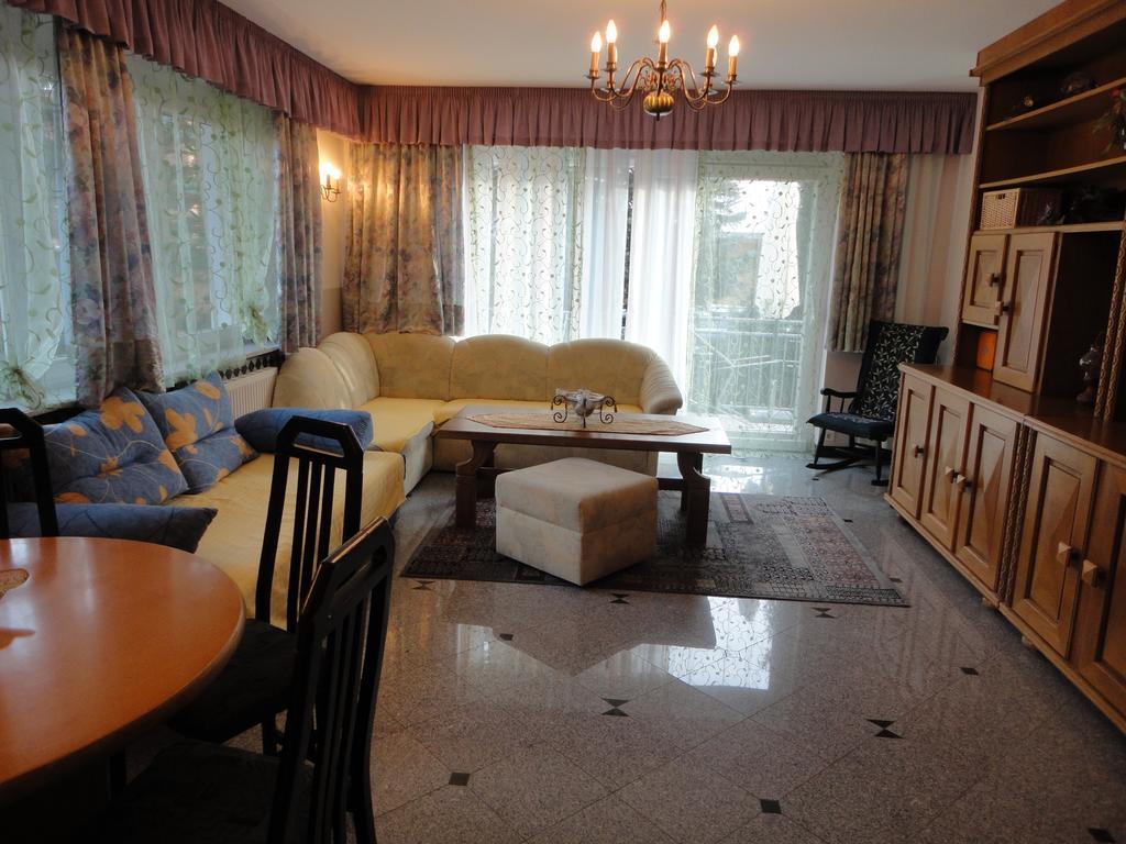 Ferienhaus Burgblick Treffen Kültér fotó