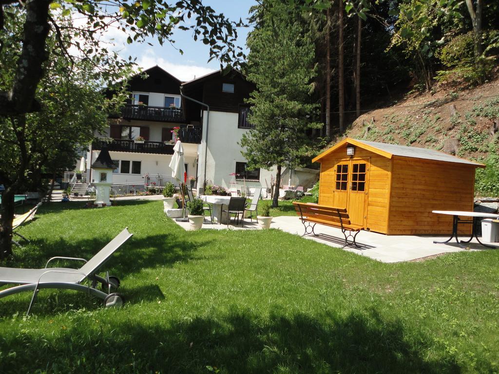 Ferienhaus Burgblick Treffen Kültér fotó